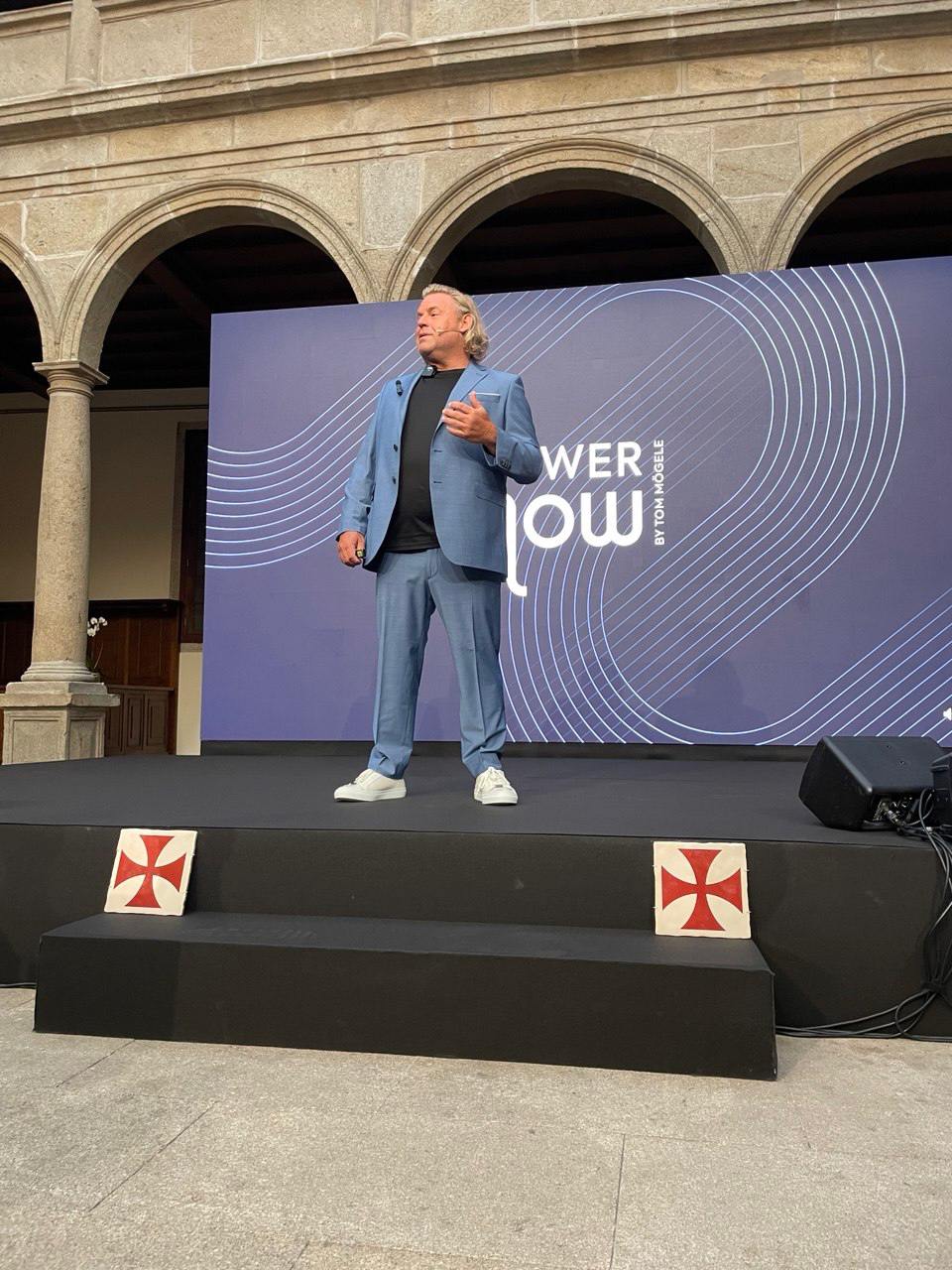 tom-moegle_auf_der_buehne